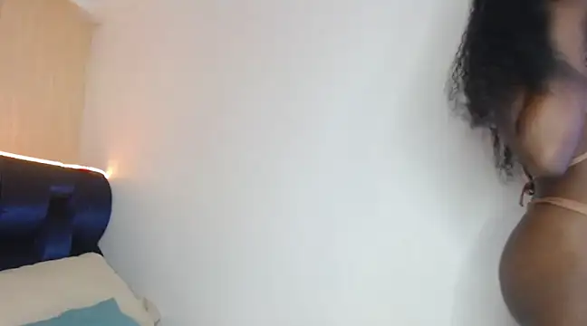 NaiaGils online show from 02-01-25, 03:28