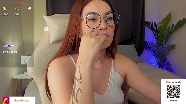 Snapshot of dakottaa_ chatting on 01-22-25, 10:26 dakottaa  online show from 01-22-25, 10:26