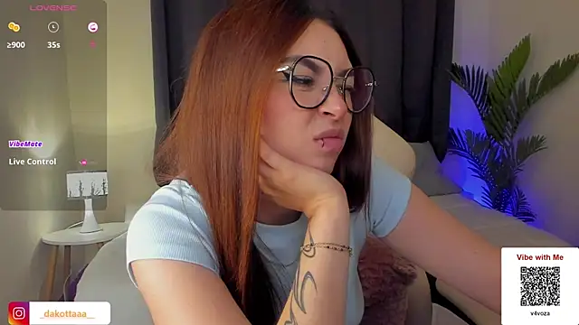 Snapshot of dakottaa_ chatting on 02-19-25, 02:12 dakottaa  online show from 02-19-25, 02:12