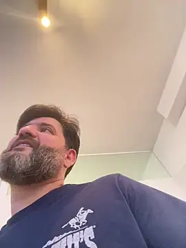 Snapshot of Maxi_TheBigDaddy chatting on 01-01-25, 03:56 Maxi TheBigDaddy online show from 01-01-25, 03:56