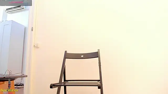 Snapshot of Maxi_TheBigDaddy chatting on 01-21-25, 12:07 Maxi TheBigDaddy online show from 01-21-25, 12:07