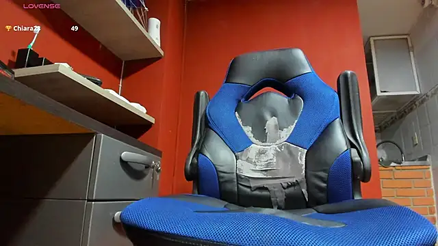 Snapshot of Maxi_TheBigDaddy chatting on 03-06-25, 07:32 Maxi TheBigDaddy online show from 03-06-25, 07:32