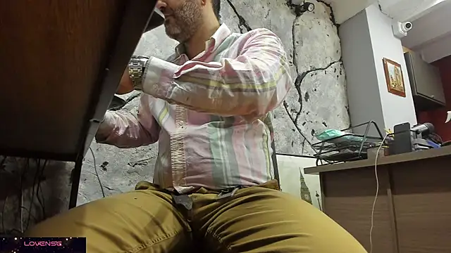 Snapshot of Maxi_TheBigDaddy chatting on 09-29-25, 10:20 Maxi TheBigDaddy online show from 09-29-25, 10:20