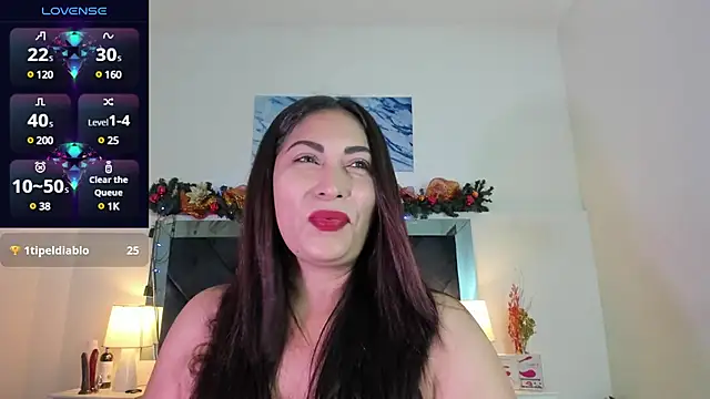 Snapshot of Lauralove_69 chatting on 12-21-24, 07:38 Lauralove 69 online show from 12-21-24, 07:38