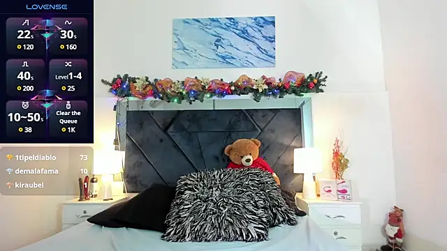 Snapshot of Lauralove_69 chatting on 12-21-24, 11:13 Lauralove 69 online show from 12-21-24, 11:13