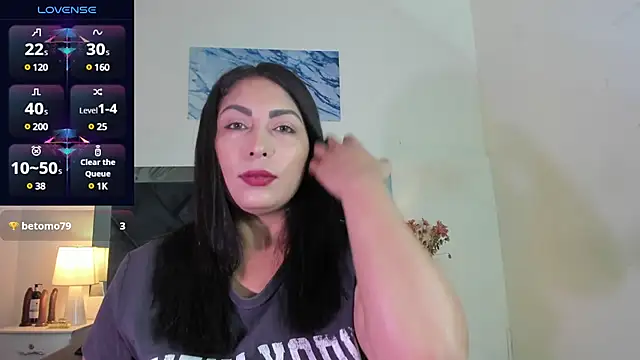 Snapshot of Lauralove_69 chatting on 01-08-25, 07:56 Lauralove 69 online show from 01-08-25, 07:56