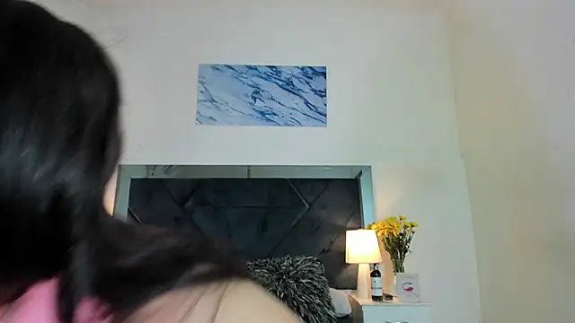 Snapshot of Lauralove_69 chatting on 02-01-25, 04:11 Lauralove 69 online show from 02-01-25, 04:11