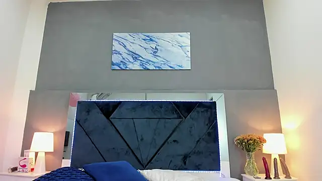 Snapshot of Lauralove_69 chatting on 10-15-25, 04:29 Lauralove 69 online show from 10-15-25, 04:29