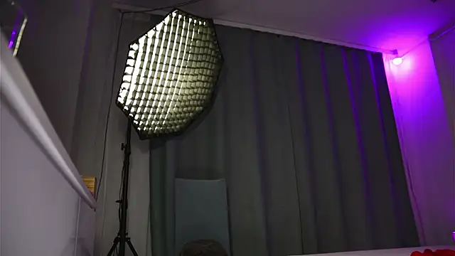 Snapshot of oliviabennett2022 chatting on 02-14-25, 09:21 oliviabennett2022 online show from 02-14-25, 09:21