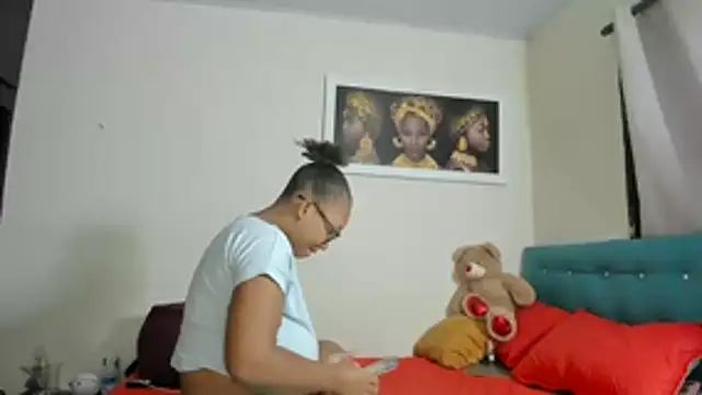 megan-hotxx online show from 12-01-25, 02:27