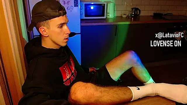 Midnighter  online show from 09-25-25, 12:14