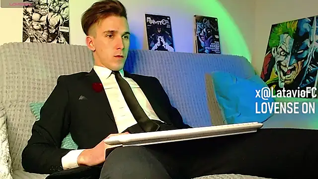 Midnighter  online show from 04-01-26, 10:40