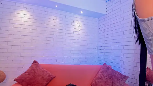 charlottewhitte online show from 09-18-25, 11:34