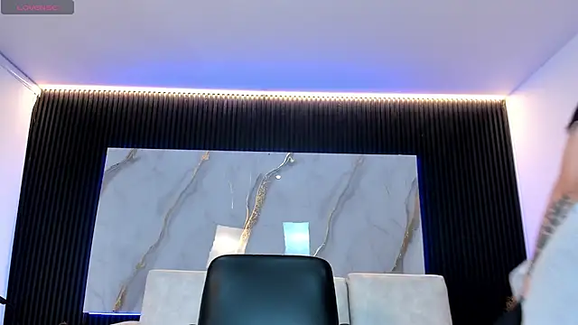 charlottewhitte online show from 10-22-25, 11:43