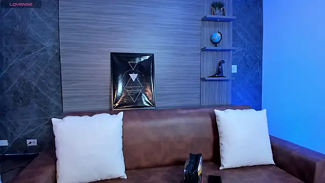 charlottewhitte online show from 11-28-25, 11:57