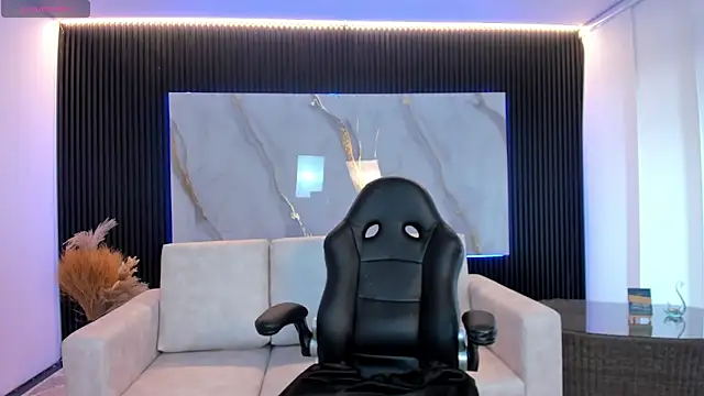 charlottewhitte online show from 01-17-26, 01:05