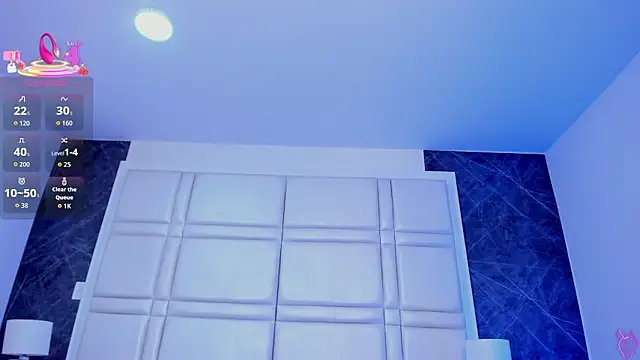 charlottewhitte online show from 04-11-26, 11:47