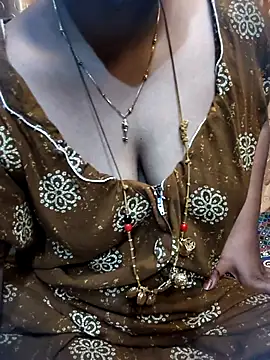 tuttifrutti17 online show from 04-21-26, 05:06