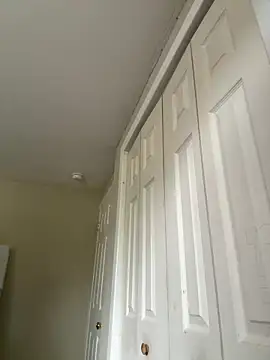 QueenNuttCollector online show from 04-22-26, 04:41