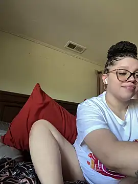 QueenNuttCollector online show from 05-26-26, 04:58