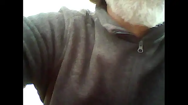 Snapshot of xcimeru chatting on 11-21-25, 02:38 xcimeru online show from 11-21-25, 02:38