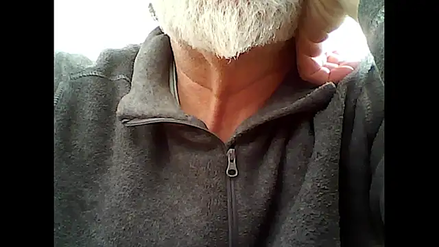 Snapshot of xcimeru chatting on 11-28-25, 02:42 xcimeru online show from 11-28-25, 02:42