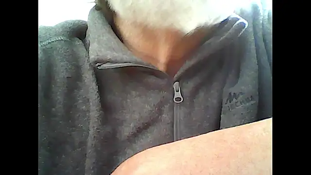 Snapshot of xcimeru chatting on 12-05-25, 02:58 xcimeru online show from 12-05-25, 02:58