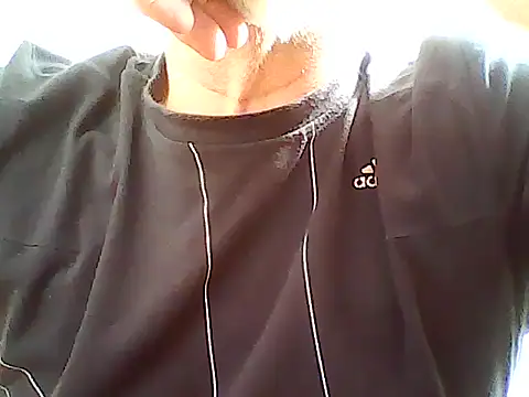 Snapshot of xcimeru chatting on 04-30-26, 01:17 xcimeru online show from 04-30-26, 01:17