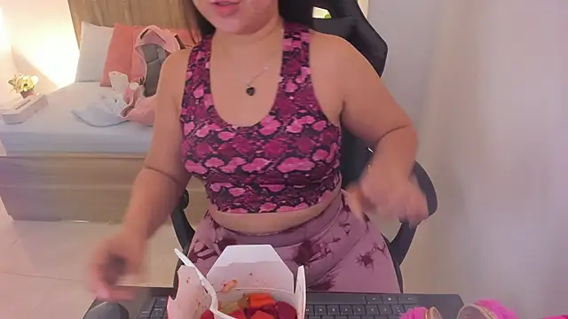 Snapshot of izaro22 chatting on 01-18-25, 07:15 izaro22 online show from 01-18-25, 07:15