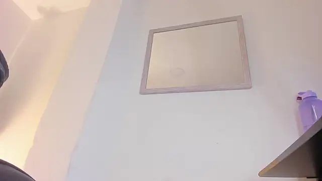 Snapshot of izaro22 chatting on 02-15-25, 10:10 izaro22 online show from 02-15-25, 10:10