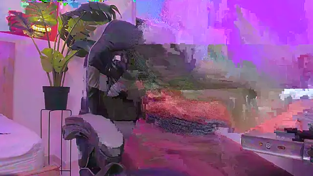 Snapshot of izaro22 chatting on 10-23-25, 01:21 izaro22 online show from 10-23-25, 01:21