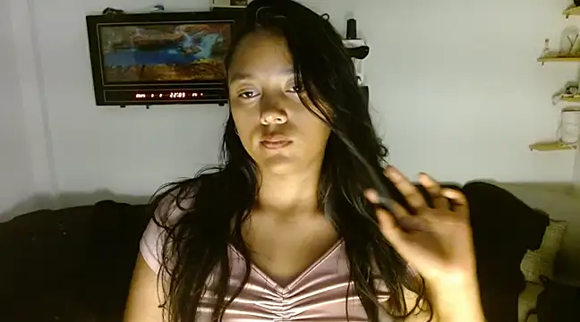 Snapshot of Chiara_petterson chatting on 03-03-25, 03:08 Chiara petterson online show from 03-03-25, 03:08