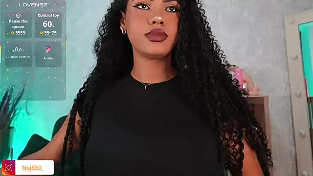 HOTBLACKANDWHITE2 online show from 03-20-26, 02:49