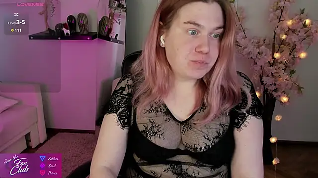 Nancy Sun  online show from 03-22-25, 02:58