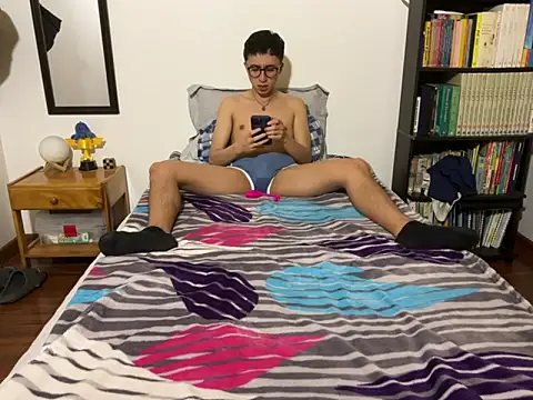 CamiRojas boy online show from 04-29-26, 03:54