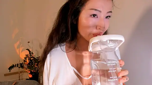 Snapshot of kawaii_mia chatting on 10-01-25, 04:46 kawaii mia online show from 10-01-25, 04:46