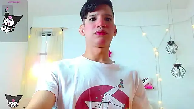 Snapshot of Ariel_Femboy_ chatting on 01-10-25, 03:29 Ariel Femboy online show from 01-10-25, 03:29