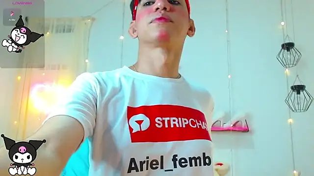 Snapshot of Ariel_Femboy_ chatting on 02-23-25, 03:35 Ariel Femboy online show from 02-23-25, 03:35