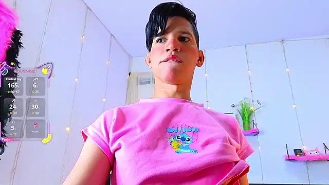 Snapshot of Ariel_Femboy_ chatting on 09-12-25, 03:28 Ariel Femboy online show from 09-12-25, 03:28