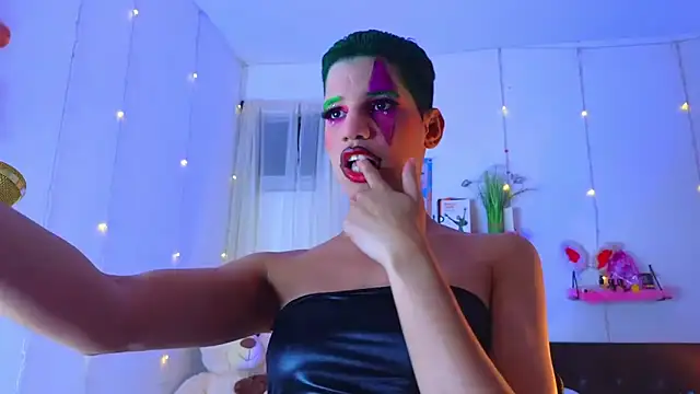 Snapshot of Ariel_Femboy_ chatting on 10-23-25, 03:28 Ariel Femboy online show from 10-23-25, 03:28