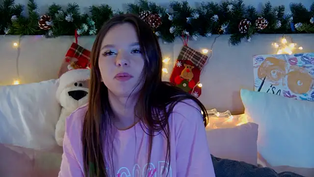 Snapshot of ElisabethDavis chatting on 01-04-25, 09:20 ElisabethDavis online show from 01-04-25, 09:20