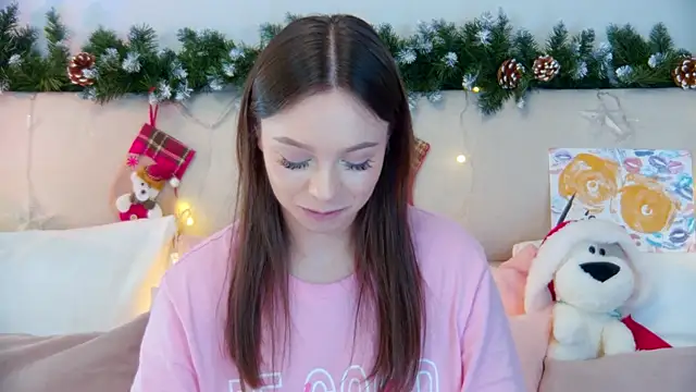 Snapshot of ElisabethDavis chatting on 01-11-25, 06:12 ElisabethDavis online show from 01-11-25, 06:12