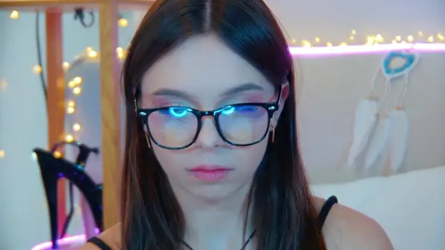 Snapshot of ElisabethDavis chatting on 09-12-25, 08:53 ElisabethDavis online show from 09-12-25, 08:53