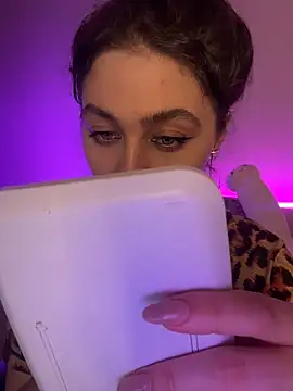 Snapshot of Your_insomniya chatting on 11-04-25, 09:47 Your insomniya online show from 11-04-25, 09:47