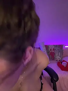 Snapshot of Your_insomniya chatting on 04-01-26, 08:50 Your insomniya online show from 04-01-26, 08:50