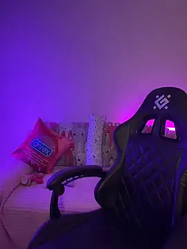 Snapshot of Your_insomniya chatting on 04-09-26, 09:20 Your insomniya online show from 04-09-26, 09:20