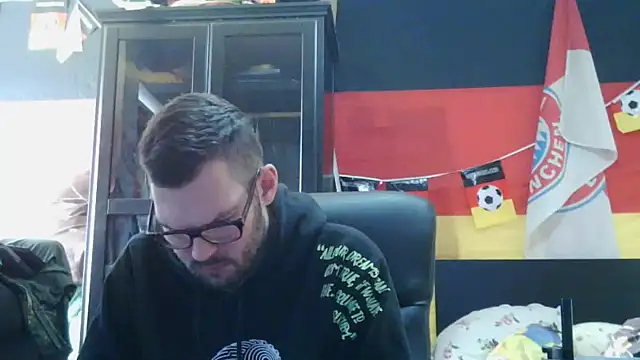 Die-geile-Sau online show from 03-19-26, 12:53