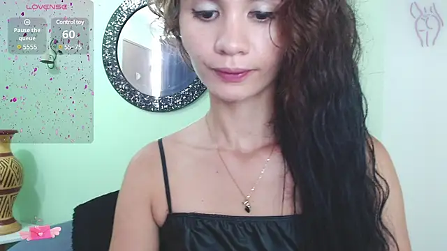 Sofia Franco  online show from 01-04-25, 08:05