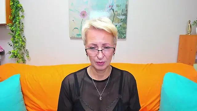 iamyourdream89 online show from 09-10-25, 12:49