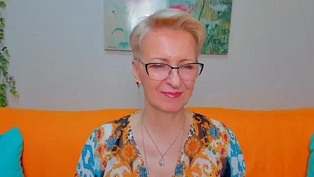 iamyourdream89 online show from 04-17-26, 11:13